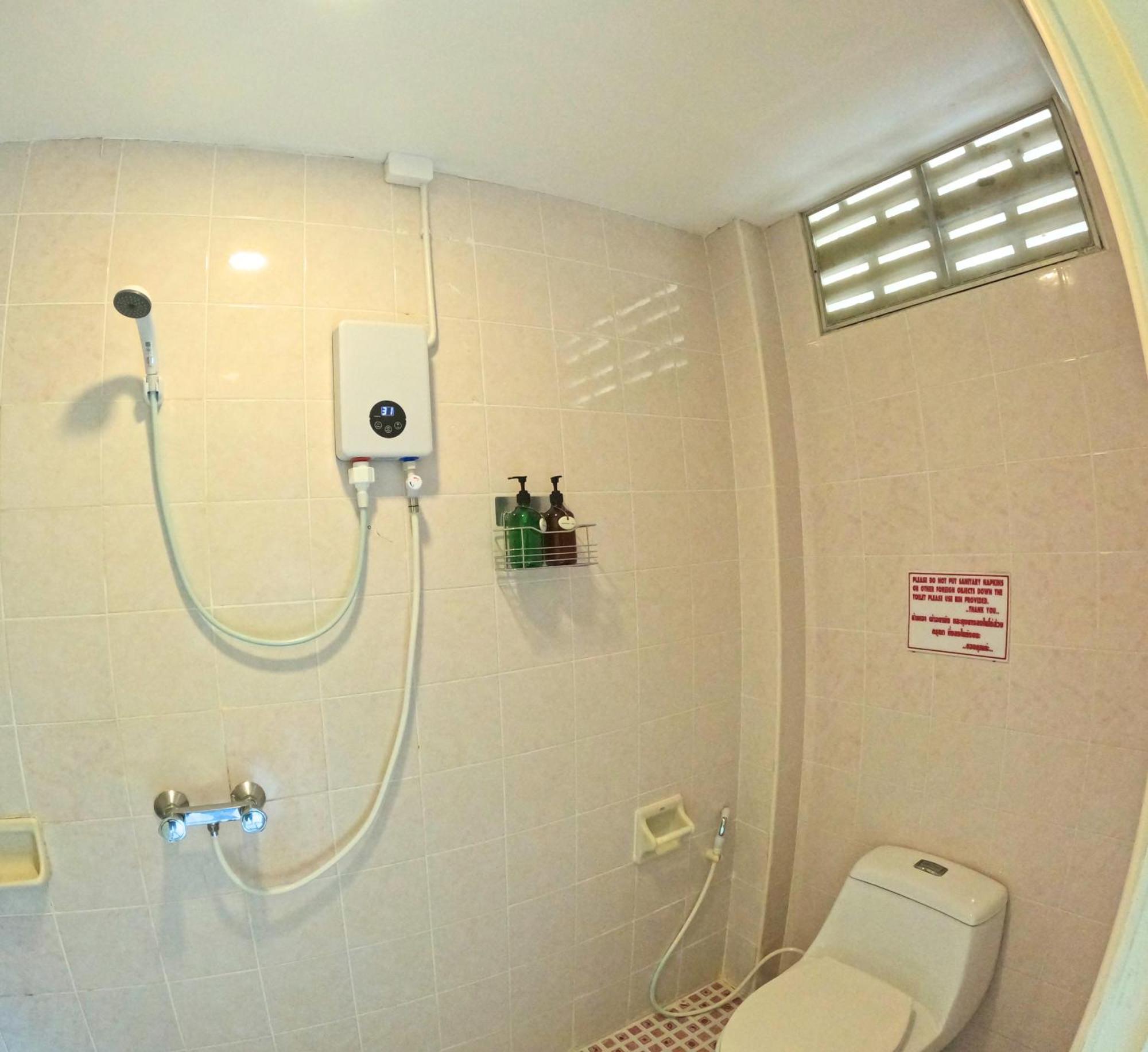 Kpop Hostel Karon Kültér fotó
