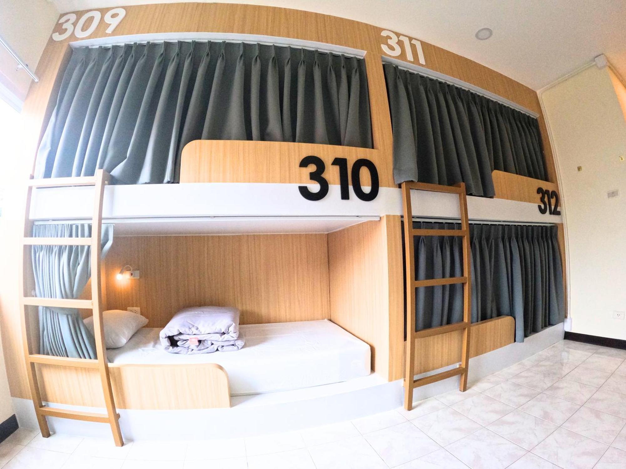 Kpop Hostel Karon Kültér fotó